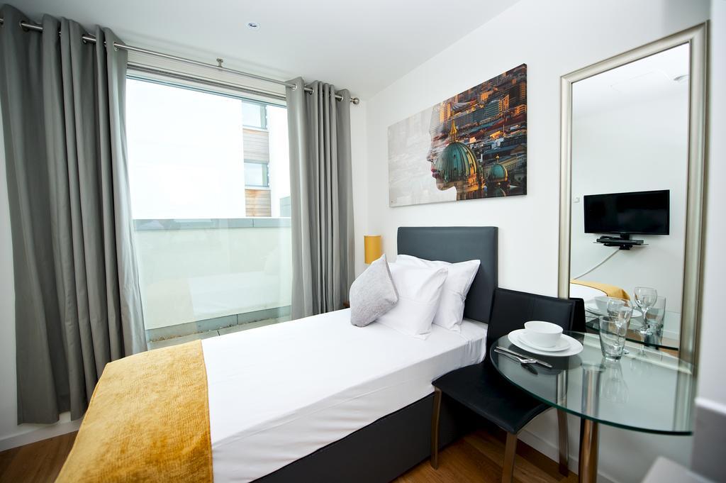 Staycity Aparthotels London Heathrow Hillingdon Exterior foto