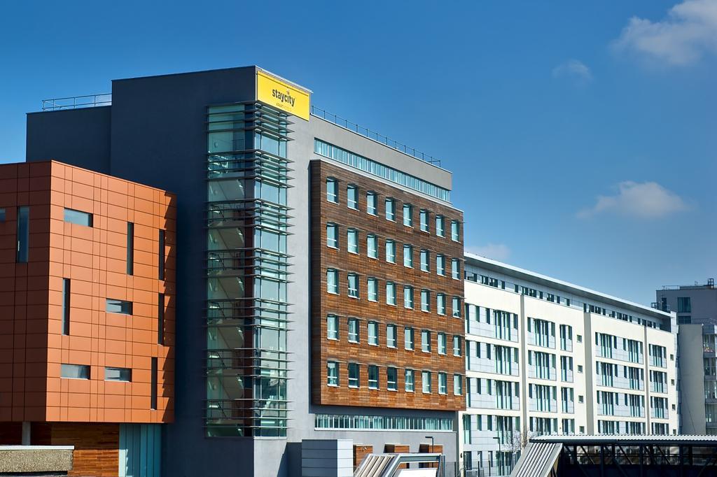 Staycity Aparthotels London Heathrow Hillingdon Exterior foto